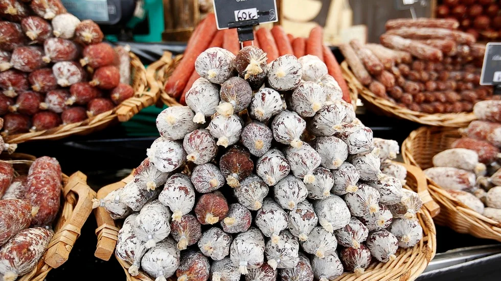 Det finns mycket olika korvar att välja mellan på marknaden som pågår till och med lördag.