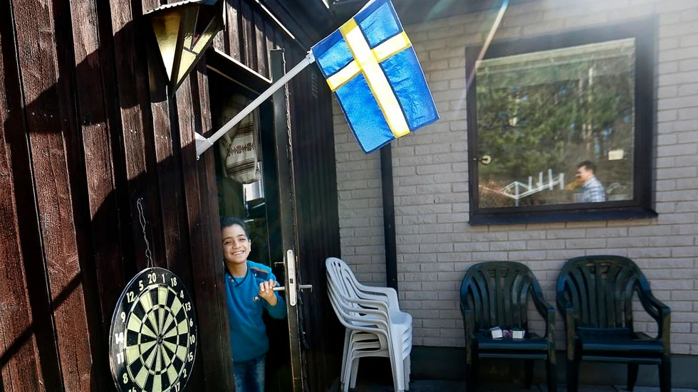 Nioårige Belend är yngst i syskonskaran. I sitt nya hem finns det plats för både lek och läxläsning.