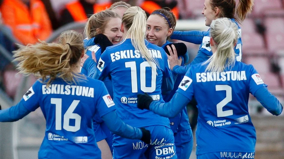 Jubel efter Fiona Browns 1-0 mål mot Hammarby.