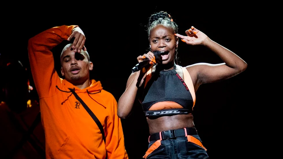 Renaida debuterade i Melodifestivalens första deltävling i Karlstad i början av februari. Med låten ”All the feels” tog hon sig sedan till Andra chansen som avgörs nu på lördag. – Mello har varit en supermagisk resa. Allt från hur jag fick låten – som jag avskydde i början men fick göra om så den blev en Renaidalåt – till koreografi, kläderna och hela slutresultatet. Jag är så tacksam över att få vara med om detta.