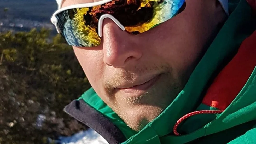 "Kommer bara kylan, så kan vi starta snökanonerna", säger Tobias Lyåsen, ordförande i Trosa alpina klubb.