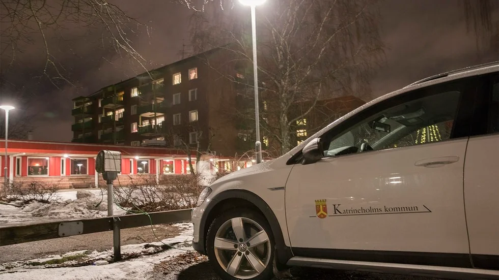 Förra året gick den kommunala vården i Katrineholm över 30 miljoner back. Det mesta berodde på skenande kostnadsökningar på personalområdet. Inför 2018 har vård och omsorgsnämnden fått 18 miljoner extra av kommunstyrelsen.