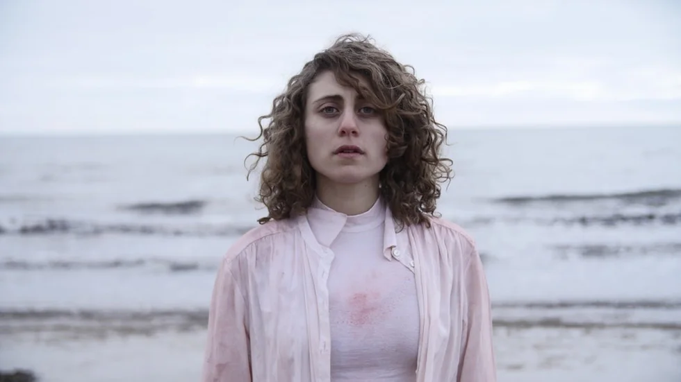 Havet, som löfte och hot, har en central roll i Kristina Issas album som kommer i början av maj. Första singeln heter "Ocean".