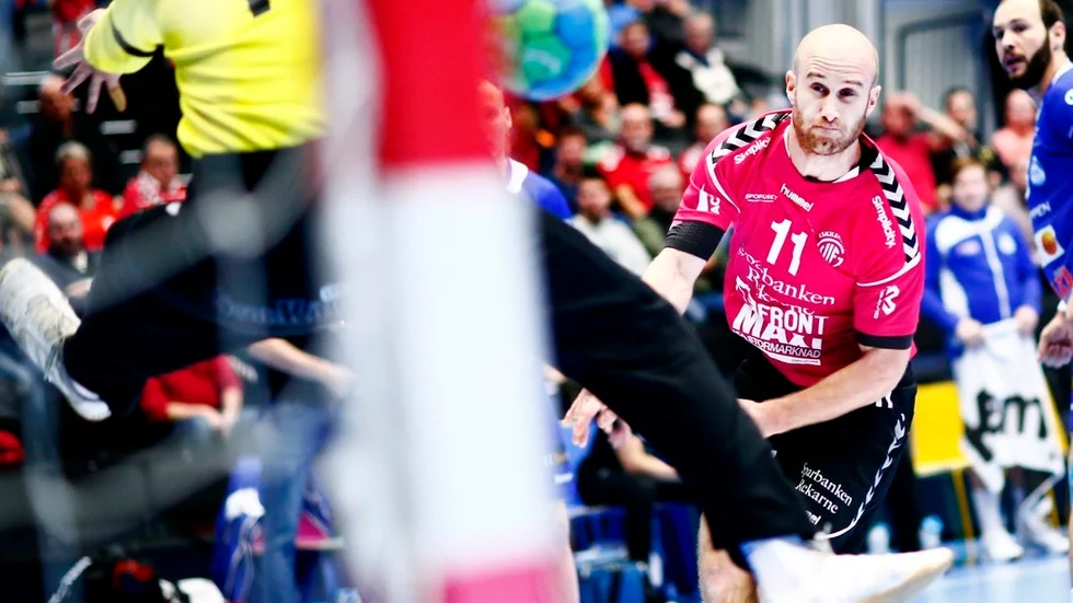 Mathias Tholin gjorde en helt okej insats, i alla fall inledningsvis, för sitt Guif borta mot Malmö. (arkivfoto)