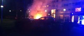 Bilbrand i bostadsområde