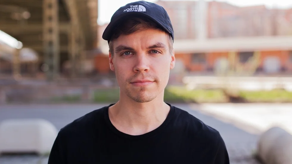 Martin Wiklund, 29, eller Martin Wave som han kallar sig när han gör musik.