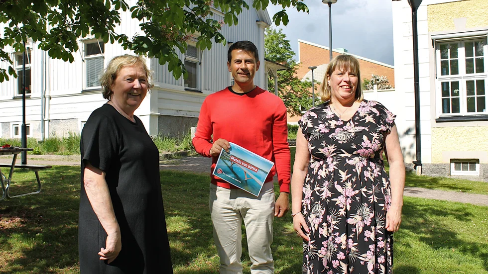 Marianne Walter, Elias Georges och Helén Isacsson presentearr S budgetförslag för 2023.