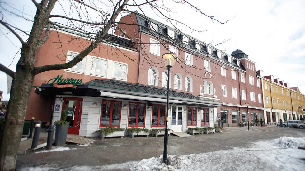 Hotell Rogge och restaurang Harrys.