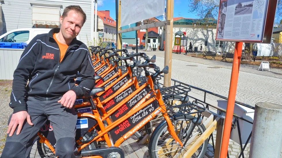 "Vi anser att det måste finnas tillgång till hyrcyklar i en turiststad som Trosa även om vi inte tjänar mycket pengar på verksamheten," säger Jim Johansson. Hur uthyrningen av just elcyklarna kommer att gå till är ännu oklart. Det kan komma att behöva byggas någon form av station till dem, enligt Jim.