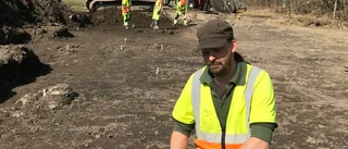 Benrester, gravar och långhus från järnåldern
