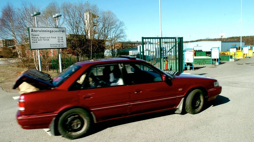 Återvinningscentralen i centrala Oxelösund fick stänga den 29 mars efter att personalen känt sig hotad (bilen på bilden har inget med händelsen att göra).