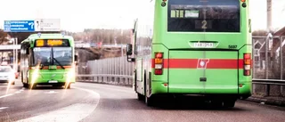 Gratis bussresor ges bort för att minska utsläpp
