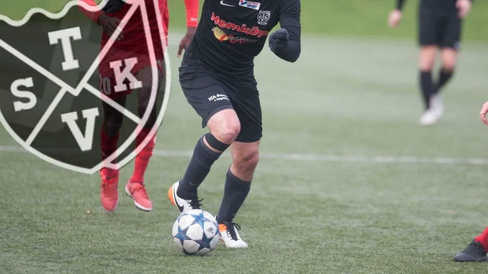 Det blir mycket rutin i Trosa Vagnhärads offensiva led den här säsongen, här allsvenskt rutinerade Robert Massi som blev kvar. Nu är det klart att Aday Kaplan förstärker TVSK
