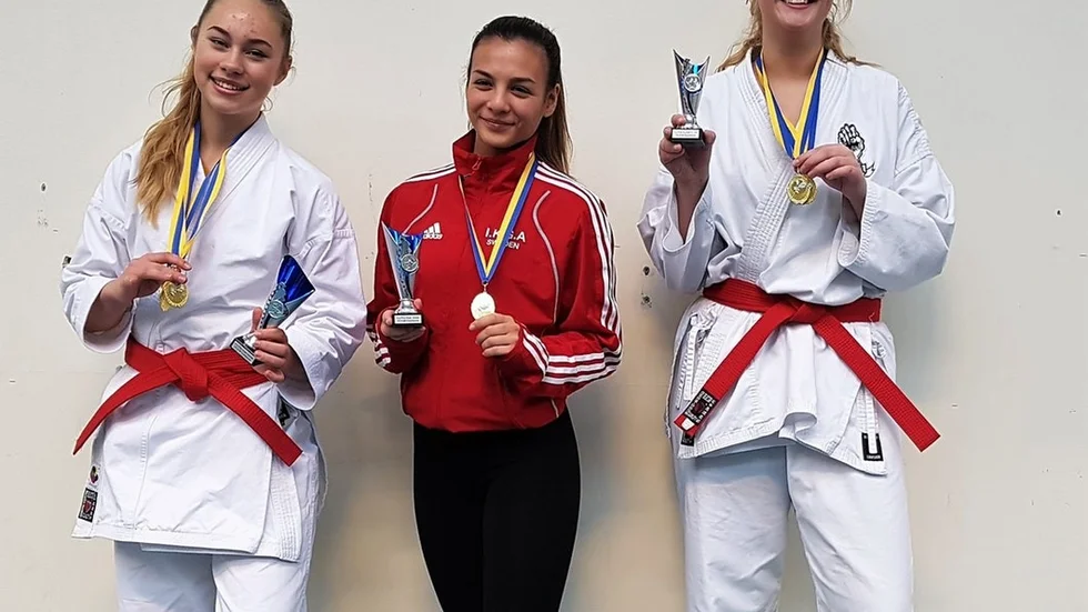 Charlotta Gillisson, Moa Truong, Cornelia Sanfridsson-Lindblad deltog i DM.