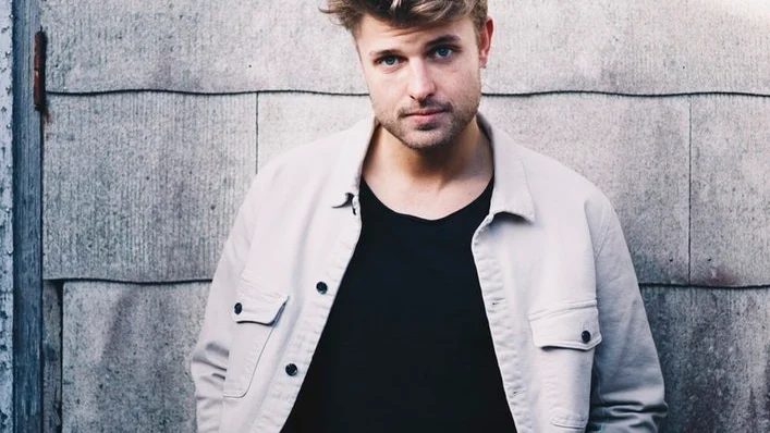 Sandro Cavazza.