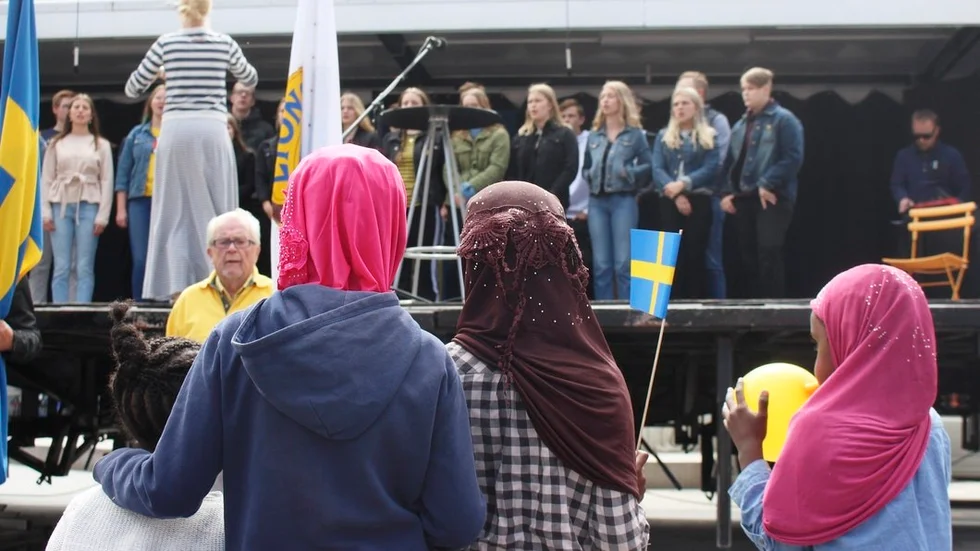 Mångkulturellt nationaldagsfirande.