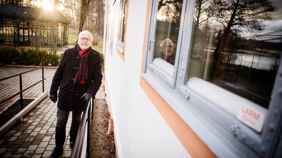 Företagaren Tomas Henriksson kritiserade bolaget KFV Marknadsföring i skarpa ordalag i förra veckan. Samma dag blev han utesluten som medlem. Dock ska uteslutningen inte ha något med kritiken att göra, intygar Louise Magnusson, vd på KFV Marknadsföring.