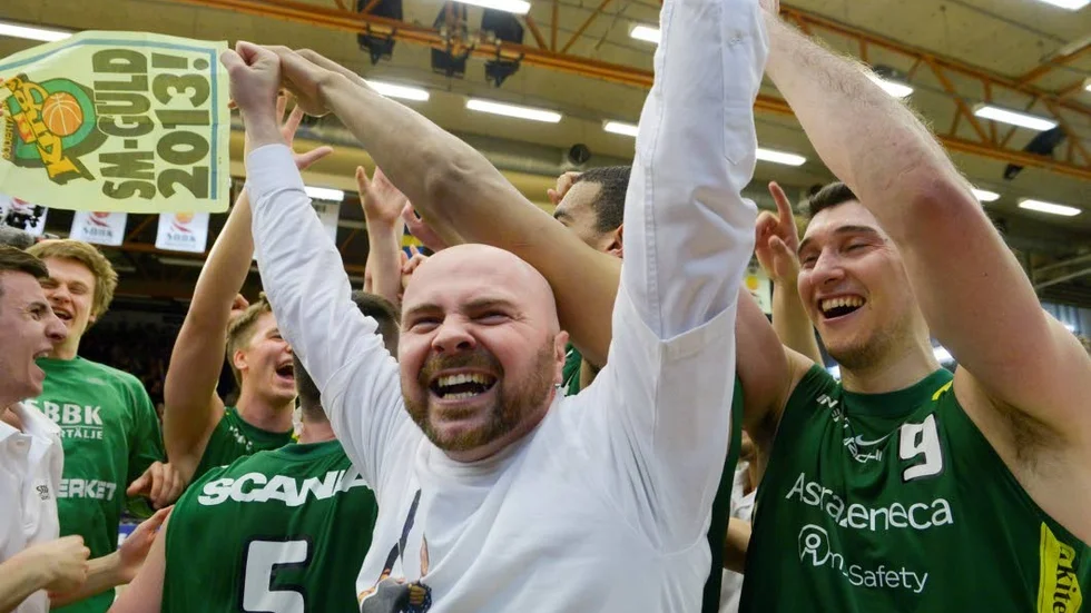 COACHEN. Vedran Bosnic, Södertälje, blir ny förbundskapten i herrlandslaget efter Brad Dean.
