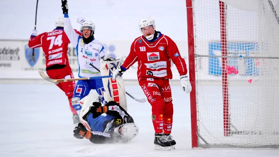 Kalix Bandy-Vänersborg
18 Mikael jansson målskytt i Kalix