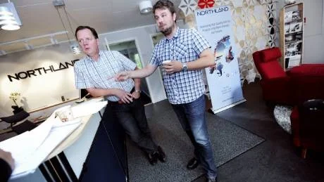 BELÅTNA DIREKTÖRER. Miljödirektören Manfred Lindvall och kommunikationsdirektören Jonas Lundström räknar med gruvbrytning om drygt två år.
Foto: Linda Wikström