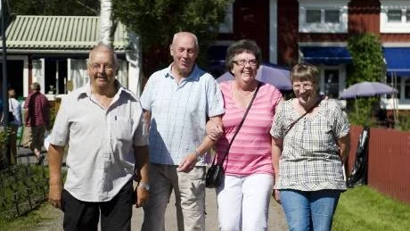Glada kamrater. Så här glada var besökarna Sixten Wahlberg, Erik Flodström, Rose-Marie Flodström och Iréne Wahlberg.