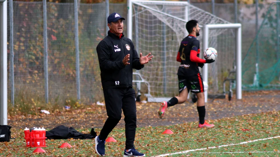 Josef Massi.