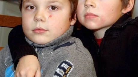 VILL INTE RESA. William och Ludwig Sandberg är inte särskilt sugna på en ny resa utomlands. Möjligen kan de tänka sig att åka till Stockholm.