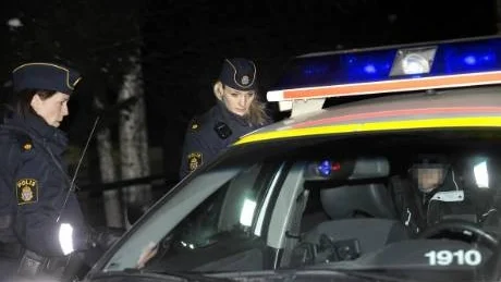 GREPS SNABBT. Mannen greps i närheten av affären som han enligt uppgift försökte råna.