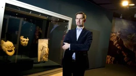 Kristian Göransson är arkeolog och har arbetat i Libyen i många år. Han är en av intendenterna som arbetat med utställningen "Afghanistan".