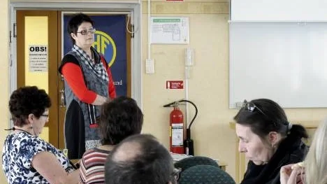 Distriktskonsulent Anna-Lena Gröhn vid IOGT-NTO, konstaterar att det råder stor skillnad när det gäller omgivningens betraktelse av berusade män och kvinnor.