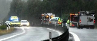Regn orsakade svår trafikolycka
