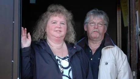 DAGS ATT PACKA. Ann-Helen Karlström Winnebäck och Erling Karlström är de som först berörs av stadsomvandlingen. Om två år ska deras hus på Ullspiran vara tömt.