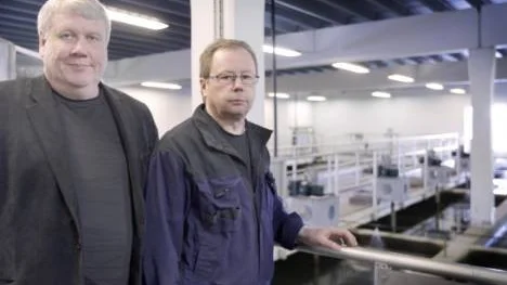 Roland Johansson, till vänster, och Sören Lundström vid Vattenverket i Piteå följer noga utvecklingen i Skellefteå. "Vi står gärna till förfogande för att hjälpa till".