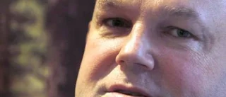 Får 323 000 för en plåtbit