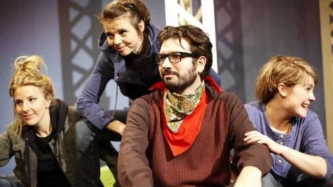 Skådespelarna Saskia Husberg, Ylva Gustafsson, Boris Glibusic och Anna Åsdell.