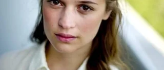 Hollywood väntar på Vikander