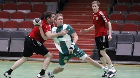Simon Karlsson gjorde åtta mål mot Jakobsberg trots att han (och Claes Forsberg) punktmarkerades hela andra halvleken.