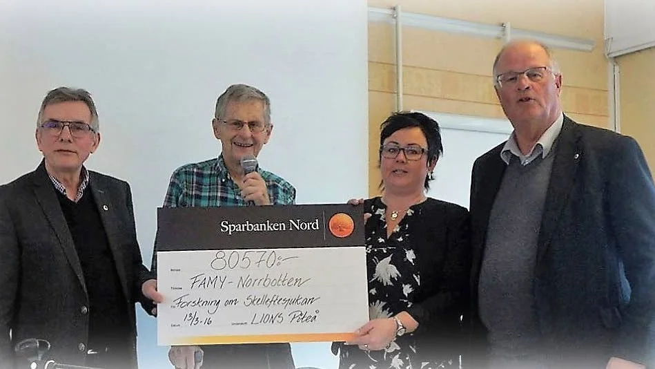 Gåva. Föreningen fick ta emot en gåva av Piteå Lions genom Kenneth Holmlund och Lennart Nordmark. De överlämnade 80 570 kr till ordförande Ove Rehnberg och kanslist Susanne Berglund.