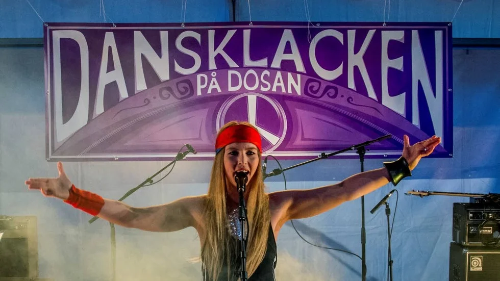 Populärt. Sofia Jannok uppträdde på fjolårets "Dansklacken På Dosan", då runt 1 000 personer tog sig till festivalen i Karesuando.