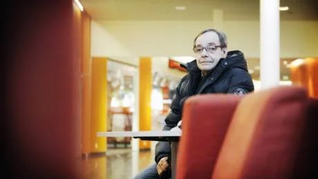 DYRT. Martin Lång var på landstingsfullmäktige i Luleå när beslutet om nedläggning togs. Han tror att beslutet innebär fler kostnader.Foto: Petra Isaksson