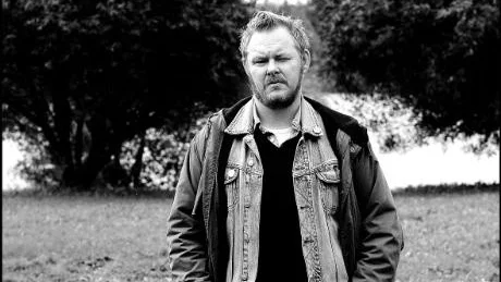 Mattias Alkbergs nya skiva får toppbetyg i Norrbottens-Kuriren.