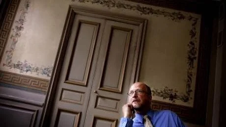 Resurs. "Vi måste se invandrarna som en resurs och jobba effektivare så att de snabbt kommer ut i                   samhället", säger landshövding Sven-Erik Österberg.