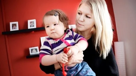 MOGNAD. ”Det finns  förutfattade meningar om unga mammor. När man är redo att skaffa barn är väldigt individuellt, det handlar inte om åldern”, säger  Elin Routovaara.