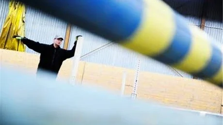 TOPPKLASS. Ted Nätterqvist har tränar landslaget och många internationella stjärnor, en gång i månaden besöker han Luleå Ridklubb för att slipa på detaljer med länets hoppryttare.