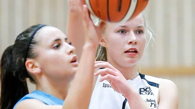 Seger. Jenny Södersten hade en bra match och stod för 16 poäng.