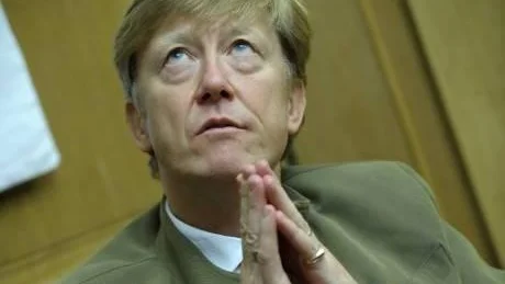 ANSATT. Miljöminister Andreas Carlgren (C) försöker kryssa och kompromissa sig fram i den kontroversiella rovdjurspolitiken.