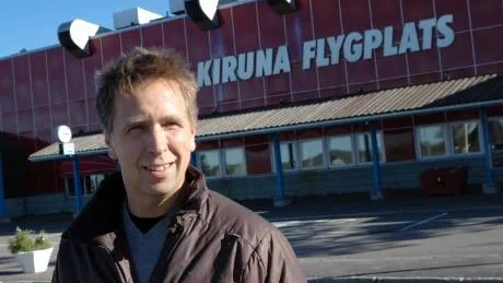 VIKTIGT. Flygplatschefen Peter Salomonsson anser att det är en mycket viktig fråga och han har ännu inte fått svar på var problemet ligger.