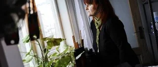 Hon strider för sitt hem