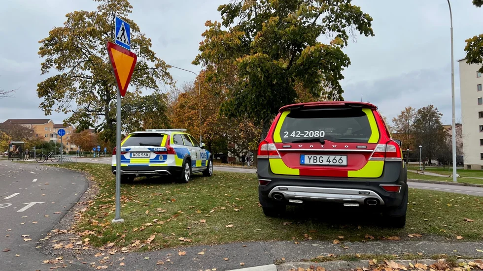 Såväl räddningstjänst som polis och larmades ryckte ut till adressen i Gottfridsberg.