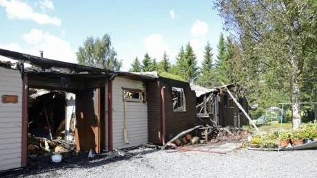 MISSTÄNKT MORDBRAND. De män som greps misstänkta för ha orsakat branden sitter fortfarande anhållna.Foto: Anette McMurry